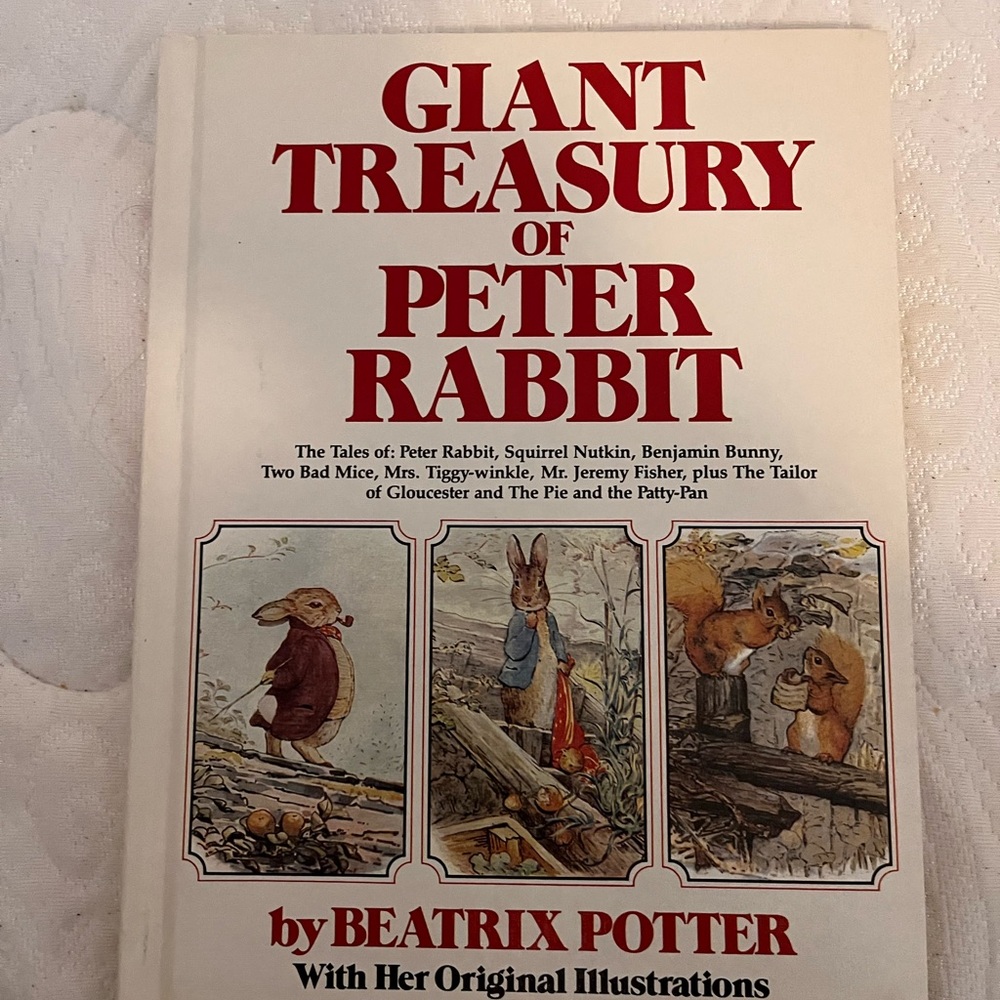 1980 "Giant Treasury Of Peter Rabbit" Book Rare Pristine